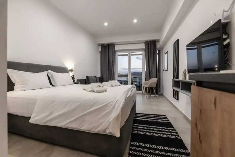 ELA 6 Apartment