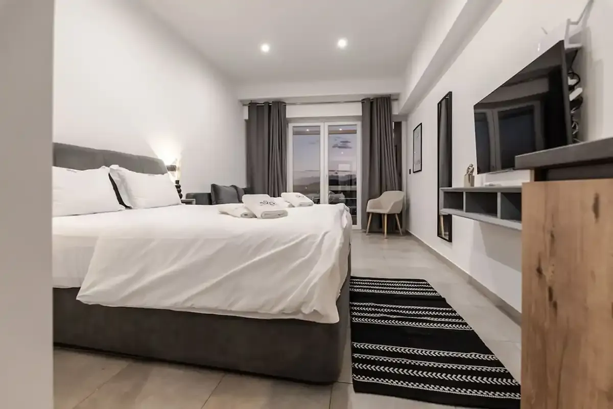ELA 6 Apartment 8